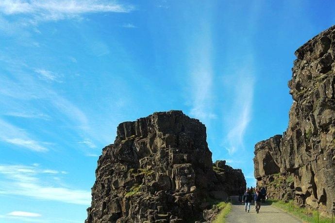 �������ǵ���������һ���̺�