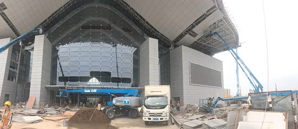 �{(l��n)ɫ���� 