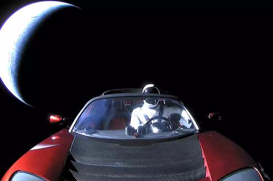 ̫���е�Roadster